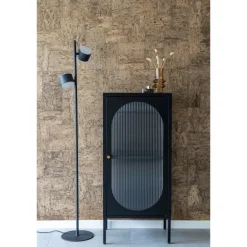 Adelaide Vitrineskab - Vitrineskab i sort med riflet glasdør 35x50x110 cm