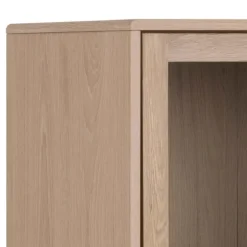 Aston vitrineskab i hvidolieret egetræs finer