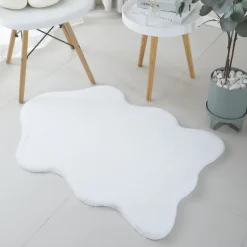 Caty Børnetæppe imiteret Fåreskind - Hvid