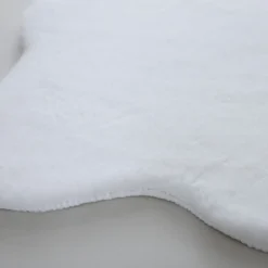 Caty Børnetæppe imiteret Fåreskind - Hvid