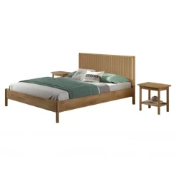 Dobbeltseng 160 x 200 cm – Olive i eg med fletgavl