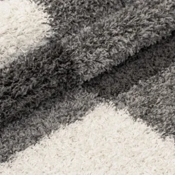 Gala Shaggy tæppe Ternet - Lysegrå