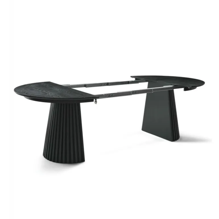 Hammel Udtræksbord i Sort Eg – Ø140 cm (Udvides til 240 cm)