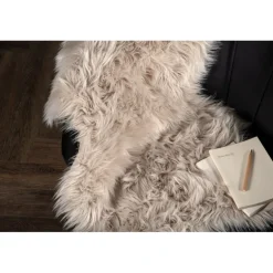 Katy Fåreskind - Beige