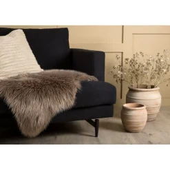 Katy Fåreskind 60 x 90 cm - Brun