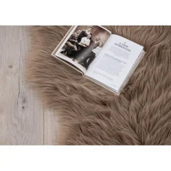 Katy Fåreskind 60 x 90 cm - Brun