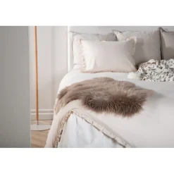 Katy Fåreskind 60 x 90 cm - Brun