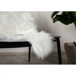 Katy Imiteret Fåreskind - Hvid