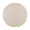 Menorca Tæppe - Rundt flettet tæppe i sand - lavet af 100% genanvendt plastik Ø120 cm