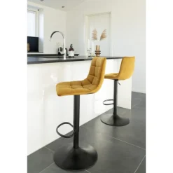 Middelfart Barstol - Barstol i sennepsgul med sorte ben