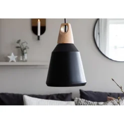 Nao Belysning - Sort og Træ