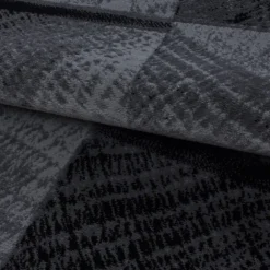 Plus Kortluvet tæppe Ternet - Sort